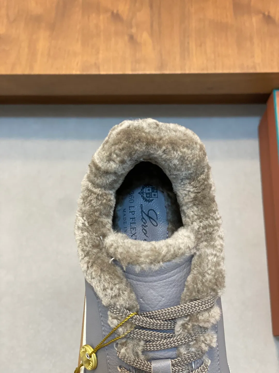 Men's men's shoes💰740 Loro Piana - Classic casual wool shoes, men's lace-up casual shoes and sneakers, high-quality lightweight and comfortable fabrics, suitable for outdoor leisure, the color scheme is young and energetic, great with sportswear or casual suits! Code number: 39-44 (45, 46, can be customized)